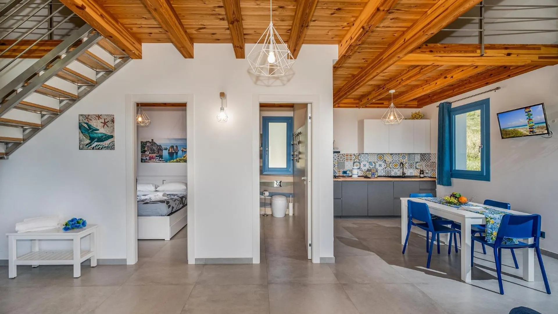 Villa Holidays In Torre Bennistra Скопелло Италия